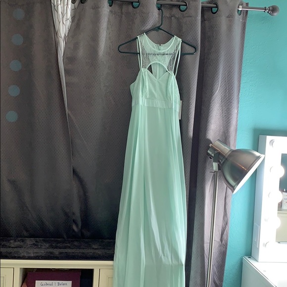 BCBGeneration evening gown - Picture 2 of 4